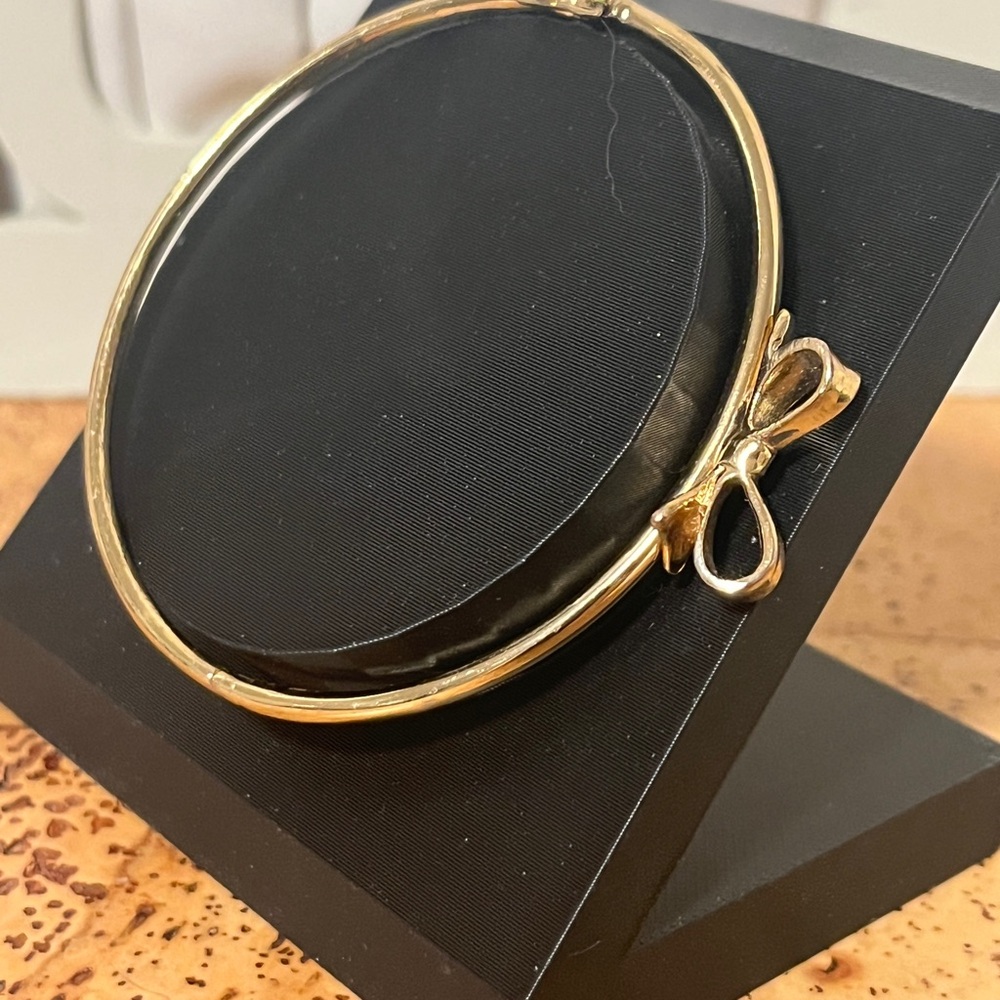 Kate Spade bow bangle - Picture 4 of 5